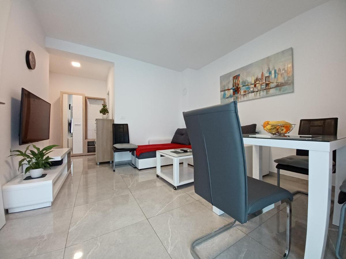 Apartments Leon 2 Novigrad Istria Exterior foto